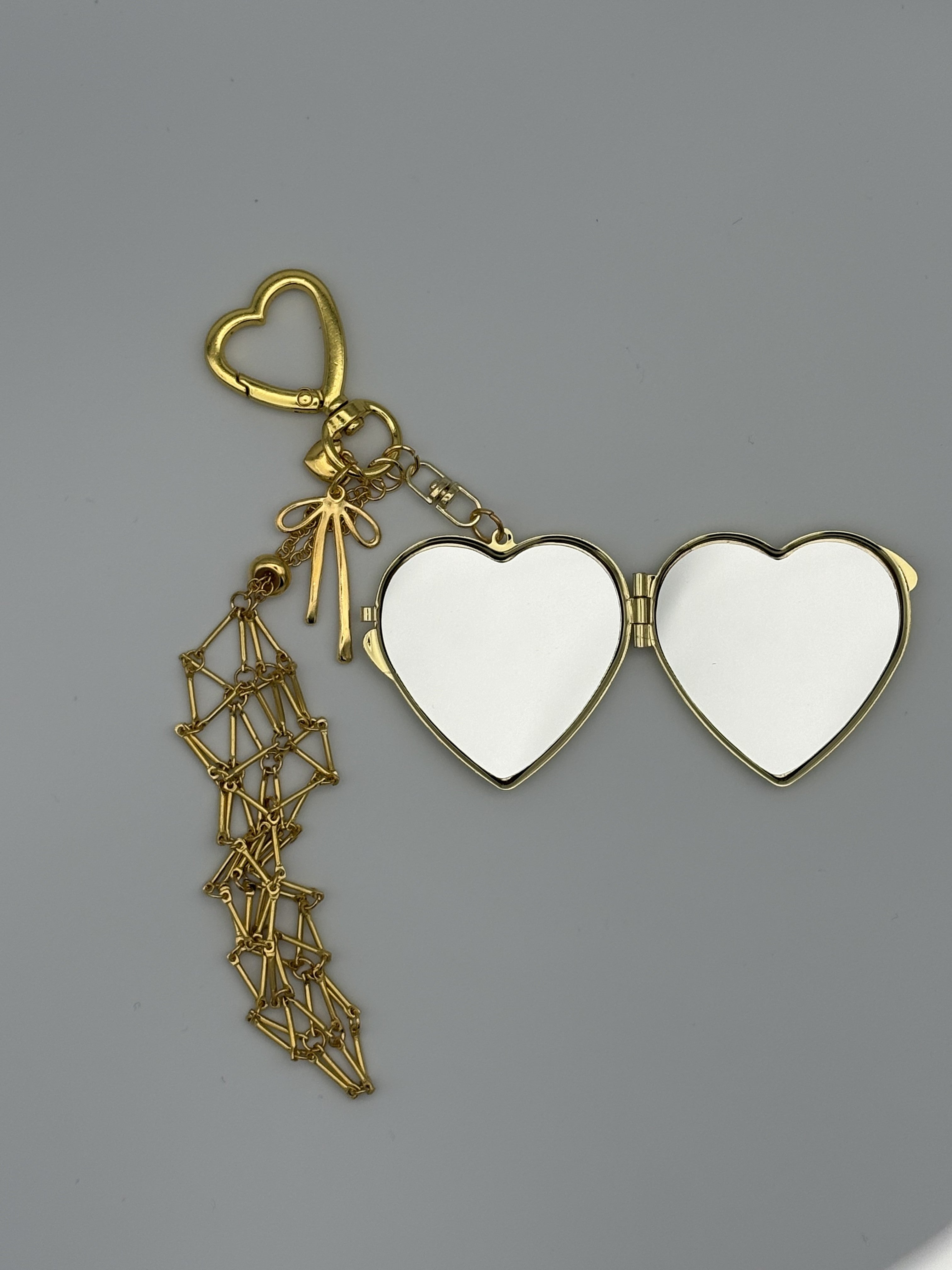 Lipstick holder charm- Gold