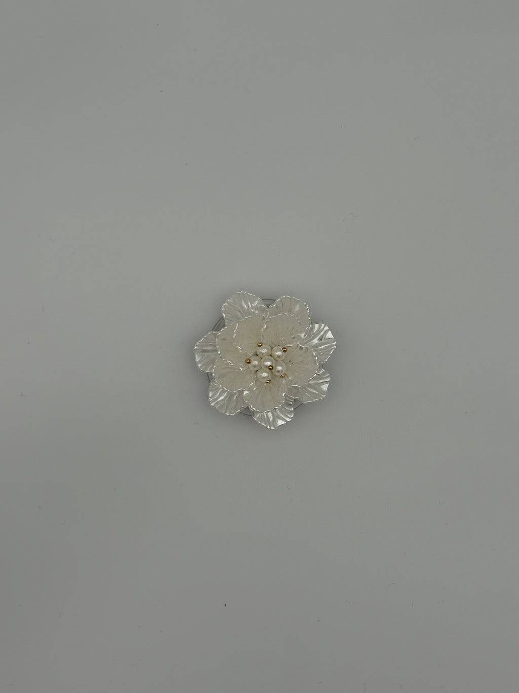 3D Floral pop socket- White