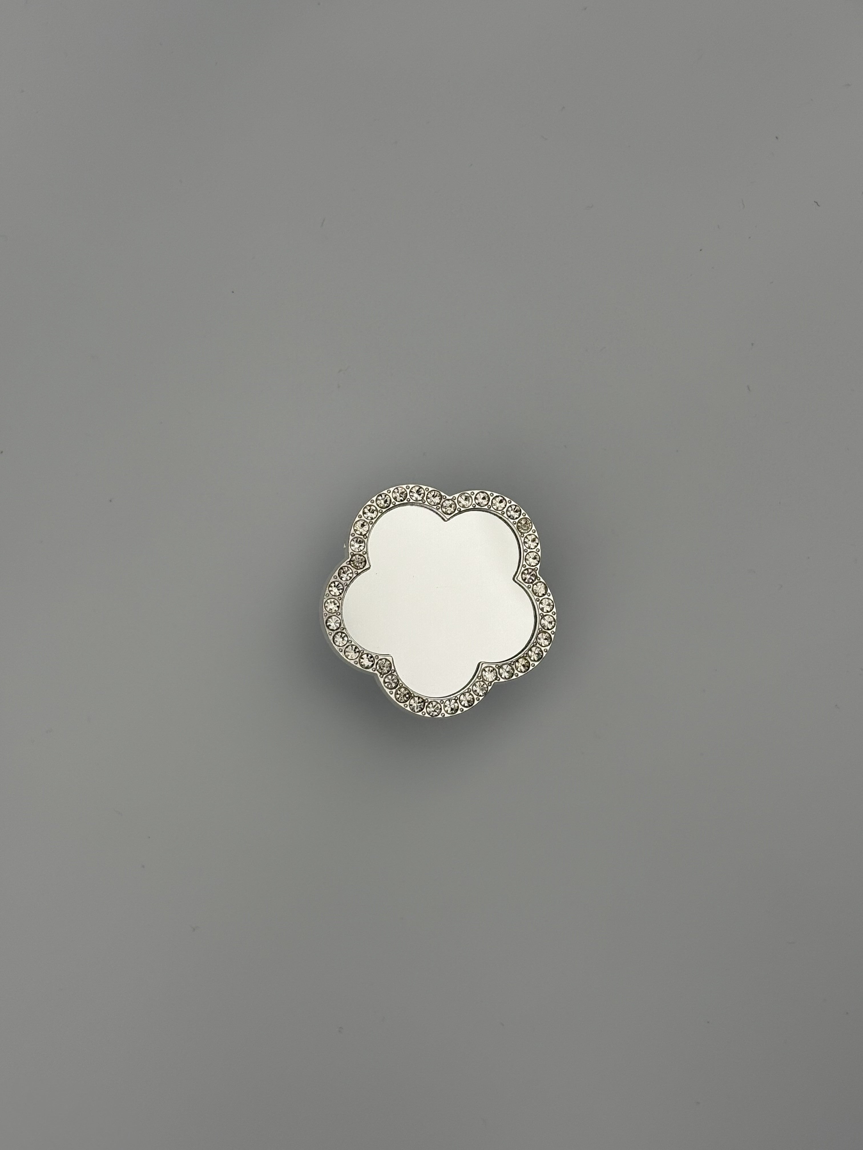 Flower mirror pop socket- Silver